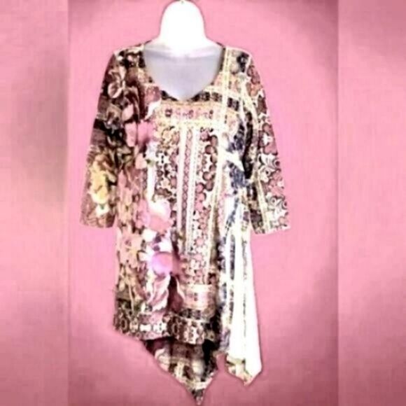 ONE WOR   TUNIC/TOP Printed Knit 3/4 Sleeved ASYMMETRICAL Embellished Sz MEDIUM - Picture 6 of 16